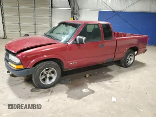 2000 Chevrolet S-10 LS with VIN 1GCCS1954YK204795, listed as a Copart auction lot 45209705 with 176,787 mi miles and Salvage Title. Bid and sale history available at DreamBid. Image 1.