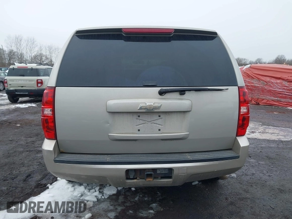 2009 Chevrolet Tahoe Special Service Vehicle with VIN 1GNFK03079R261304, listed as a IAAI auction lot 41555607 with 182,880 mi miles. Bid and sale history available at carsss.com. Image 16.