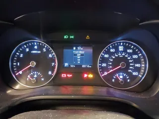 2021 Kia Forte LXS z VIN 3KPF24AD6ME326248, wystawiony jako IAAI lot #41760681 z przebiegiem 83 716 mil mil oraz . Historia ofert i sprzedaży dostępna na DreamBid. Obrazek 7.