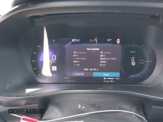 2023 Volvo XC40 Ultimate с VIN YV4ED3UM9P2004004, выставлен на аукционе IAAI как лот 42518982 с пробегом 33 775 миль миль и . История ставок и продаж доступна на DreamBid. Изображение 7.