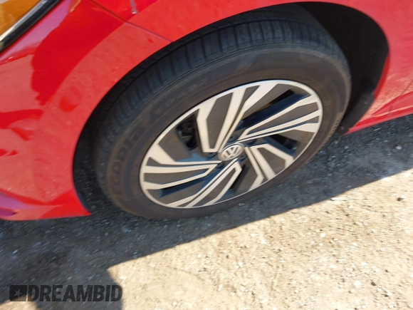 2021 Volkswagen Jetta SEL with VIN 3VWE57BU8MM049575, listed as a IAAI auction lot 41758670 with 60,470 mi miles and . Bid and sale history available at DreamBid. Image 12.