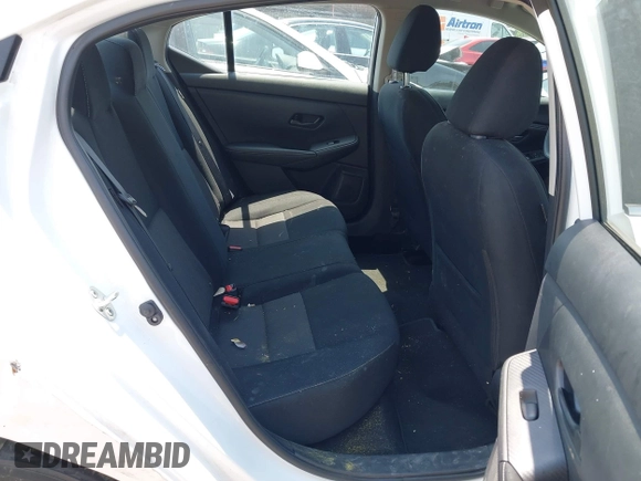2024 Nissan Sentra SV z VIN 3N1AB8CV7RY219189, wystawiony jako IAAI lot #42240272 z przebiegiem 50 482 mil mil oraz . Historia ofert i sprzedaży dostępna na DreamBid. Obrazek 8.