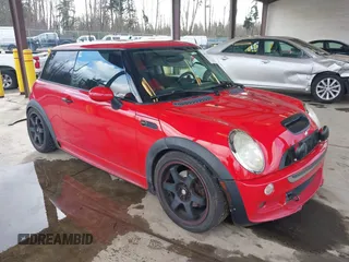 2002 MINI Hardtop S with VIN WMWRE33462TD50713, listed as a IAAI auction lot 41798902 with 86,147 mi miles and . Bid and sale history available at DreamBid. Image 1.