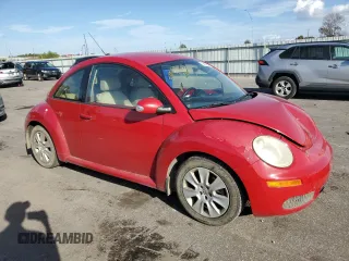 2010 Volkswagen New Beetle Coupe with VIN 3VWPW3AG8AM014668, listed as a Copart auction lot 79402254 with 165,338 mi miles and Salvage Title. Bid and sale history available at carsss.com. Image 4.