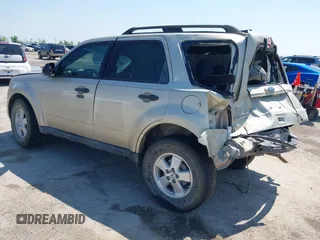 2012 Ford Escape XLT z VIN 1FMCU0DG6CKB90979, wystawiony jako IAAI lot #41972124 z przebiegiem Nie podano mil oraz . Historia ofert i sprzedaży dostępna na DreamBid. Obrazek 3.