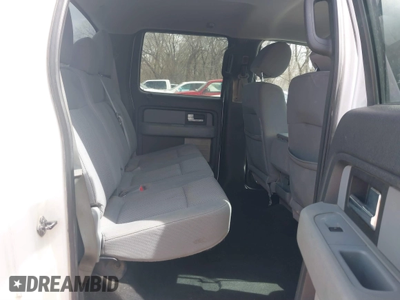 2012 Ford F-150 XL z VIN 1FTFW1CF0CFA13430, wystawiony jako IAAI lot #41811812 z przebiegiem 283 228 mil mil oraz . Historia ofert i sprzedaży dostępna na DreamBid. Obrazek 8.