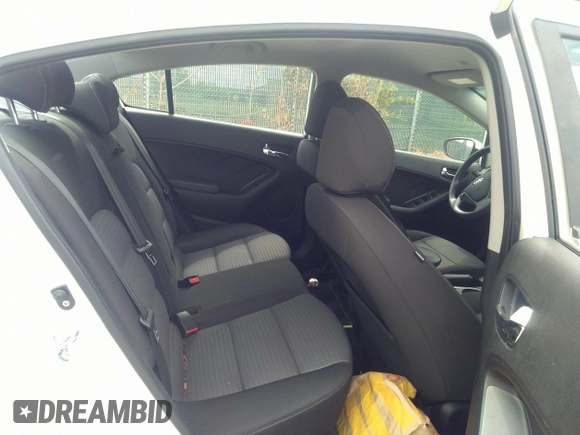 2016 Kia Forte LX with VIN KNAFX4A62G5527371, listed as a IAAI auction lot 39833806 with Not Provided miles. Bid and sale history available at carsss.com. Image 8.