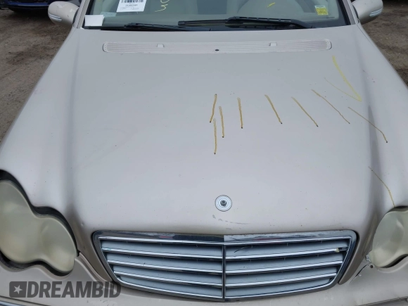 2005 Mercedes-Benz C 240 with VIN WDBRF81J55F638176, listed as a IAAI auction lot 41927939 with Not Provided miles and . Bid and sale history available at DreamBid. Image 10.
