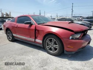 2012 Ford Mustang Premium z VIN 1ZVBP8AM4C5284032, wystawiony jako Copart lot #62140355 z przebiegiem 176 640 mil mil oraz Szkoda całkowita • Salvage title. Historia ofert i sprzedaży dostępna na DreamBid. Obrazek 4.