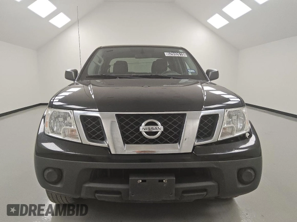 2020 Nissan Frontier S z VIN 1N6ED0EA5LN710351, wystawiony jako Copart lot #52932615 z przebiegiem 106 327 mil mil oraz Czysty tytuł • Clean title. Historia ofert i sprzedaży dostępna na DreamBid. Obrazek 5.