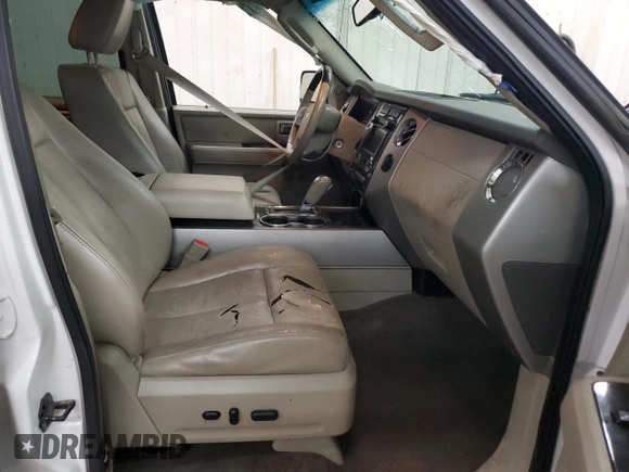 2011 Ford Expedition Max Limited с VIN 1FMJK2A50BEF08412, выставлен на аукционе Copart как лот 55081005 с пробегом 201 897 миль миль и Списание • Salvage title. История ставок и продаж доступна на DreamBid. Изображение 7.