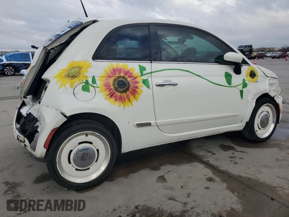 2015 FIAT 500 Lounge with VIN 3C3CFFCR2FT575516, listed as a Copart auction lot 86325714 with 149,465 mi miles and Salvage title. Bid and sale history available at DreamBid. Image 3.