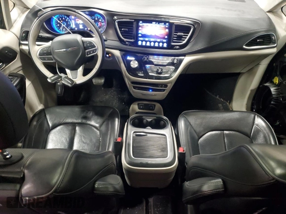 2017 Chrysler Pacifica Limited with VIN 2C4RC1GG7HR812727, listed as a Copart auction lot 63574525 with 172,424 mi miles and Clean title. Bid and sale history available at DreamBid. Image 8.