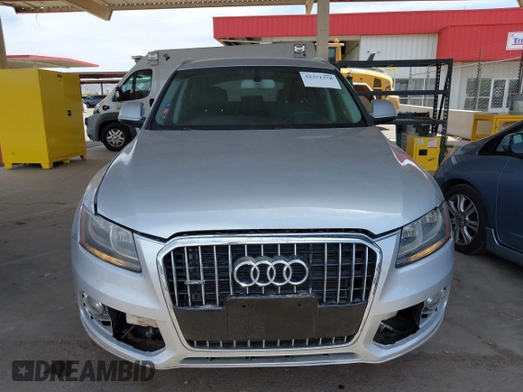 2014 Audi Q5 Premium z VIN WA1CFAFP5EA108342, wystawiony jako IAAI lot #42371378 z przebiegiem 78 602 mil mil oraz . Historia ofert i sprzedaży dostępna na DreamBid. Obrazek 6.