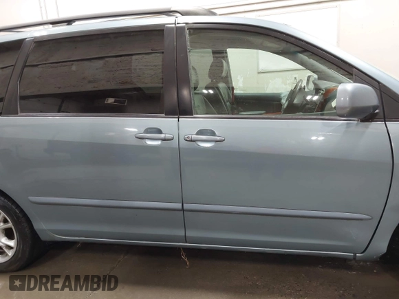 2006 Toyota Sienna XLE with VIN 5TDBA22C96S065797, listed as a IAAI auction lot 41966498 with 181,223 mi miles and . Bid and sale history available at DreamBid. Image 14.