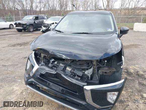 2019 Mitsubishi Eclipse Cross SE z VIN JA4AT5AA5KZ048554, wystawiony jako IAAI lot #41992025 z przebiegiem 76 052 mil mil oraz . Historia ofert i sprzedaży dostępna na DreamBid. Obrazek 6.