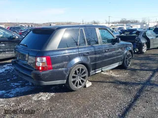 2006 Land Rover Range Rover Sport HSE with VIN SALSF25486A924891, listed as a IAAI auction lot 41192592 with 137,224 mi miles. Bid and sale history available at carsss.com. Image 4.