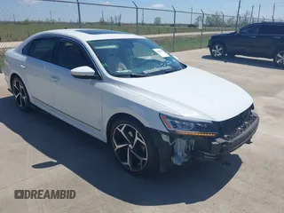 2016 Volkswagen Passat SE z VIN 1VWBS7A3XGC064217, wystawiony jako IAAI lot #41864169 z przebiegiem 136 053 mil mil oraz . Historia ofert i sprzedaży dostępna na DreamBid. Obrazek 1.