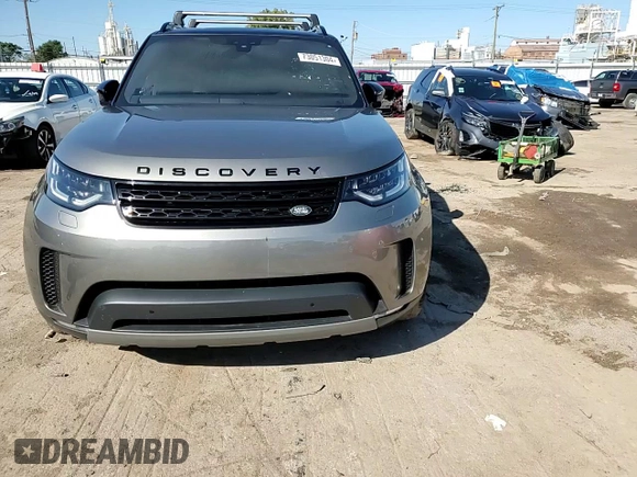 2020 Land Rover Discovery HSE z VIN SALRR2RV9L2415214, wystawiony jako Copart lot #73051304 z przebiegiem Nie podano mil oraz Szkoda całkowita • Salvage title. Historia ofert i sprzedaży dostępna na DreamBid. Obrazek 12.