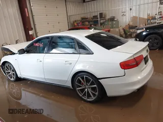 2016 Audi A4 Premium Plus with VIN WAUFFAFL2GA002902, listed as a IAAI auction lot 41606726 with 85,128 mi miles. Bid and sale history available at carsss.com. Image 14.