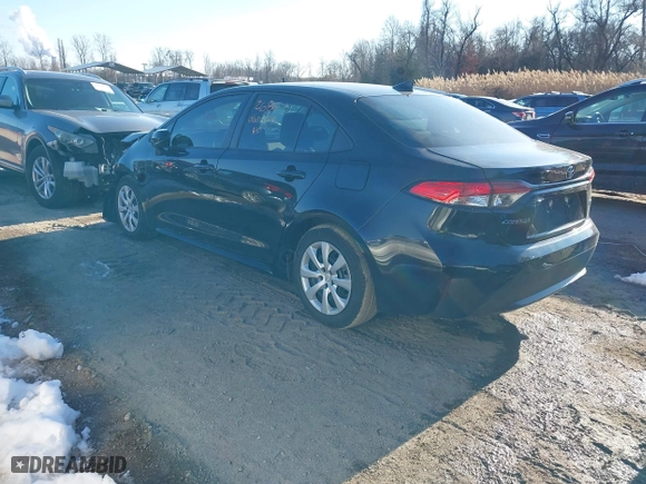2021 Toyota Corolla LE with VIN 5YFEPMAE0MP182796, listed as a IAAI auction lot 41293761 with 99,193 mi miles. Bid and sale history available at carsss.com. Image 3.