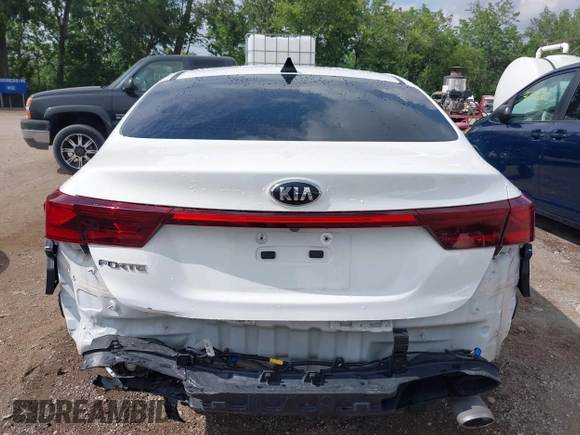 2021 Kia Forte LXS z VIN 3KPF24AD5ME331800, wystawiony jako IAAI lot #42505141 z przebiegiem 89 236 mil mil oraz . Historia ofert i sprzedaży dostępna na DreamBid. Obrazek 6.