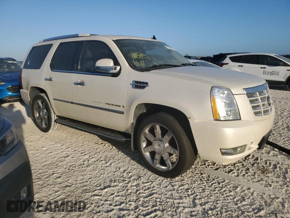 2007 Cadillac Escalade z VIN 1GYFK63887R159583, wystawiony jako Copart lot #77258794 z przebiegiem Nie podano mil oraz Nie do naprawy. Historia ofert i sprzedaży dostępna na DreamBid. Obrazek 4.