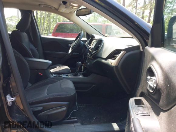 2015 Jeep Cherokee Sport z VIN 1C4PJLAB8FW547813, wystawiony jako IAAI lot #42150186 z przebiegiem 128 121 mil mil oraz . Historia ofert i sprzedaży dostępna na DreamBid. Obrazek 5.
