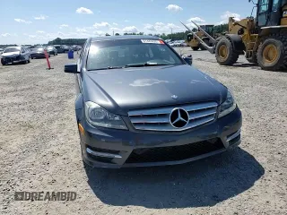 2013 Mercedes-Benz C 250 Sport z VIN WDDGF4HB4DR265117, wystawiony jako Copart lot #61443835 z przebiegiem 114 019 mil mil oraz Szkoda całkowita • Salvage title. Historia ofert i sprzedaży dostępna na DreamBid. Obrazek 15.