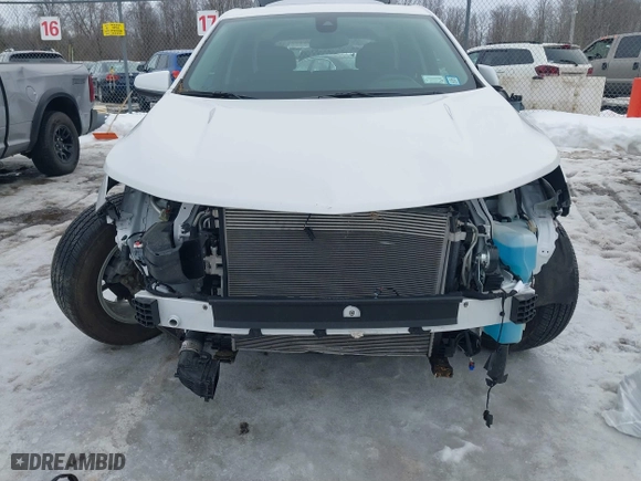 2022 Chevrolet Equinox LT with VIN 3GNAXUEVXNL299977, listed as a IAAI auction lot 41628827 with 6,513 mi miles. Bid and sale history available at carsss.com. Image 6.