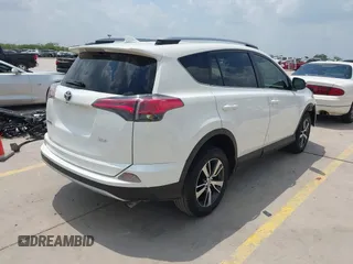2018 Toyota RAV4 XLE с VIN JTMWFREV3JD121908, выставлен на аукционе IAAI как лот 42140675 с пробегом 114 819 миль миль и . История ставок и продаж доступна на DreamBid. Изображение 4.
