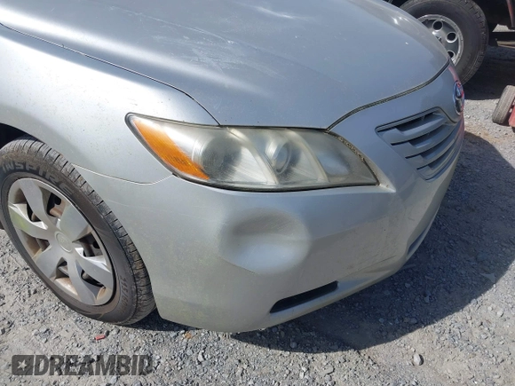 2008 Toyota Camry LE with VIN 4T1BE46K98U200515, listed as a IAAI auction lot 41840132 with 304,108 mi miles. Bid and sale history available at carsss.com. Image 6.