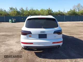 2014 Audi Q7 Premium Plus with VIN WA1LMAFE8ED012398, listed as a IAAI auction lot 42276962 with 131,012 mi miles and . Bid and sale history available at DreamBid. Image 17.