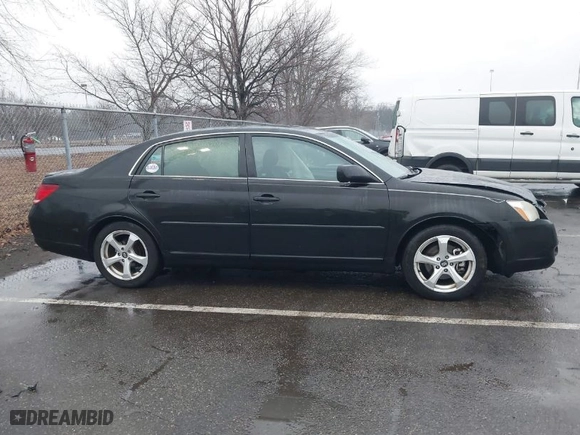 2007 Toyota Avalon XL with VIN 4T1BK36B67U225972, listed as a IAAI auction lot 41475853 with 206,261 mi miles. Bid and sale history available at carsss.com. Image 13.