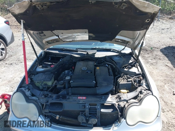 2004 Mercedes-Benz C 230 Kompressor with VIN WDBRF40J74F525595, listed as a IAAI auction lot 41878522 with 190,995 mi miles and . Bid and sale history available at DreamBid. Image 10.