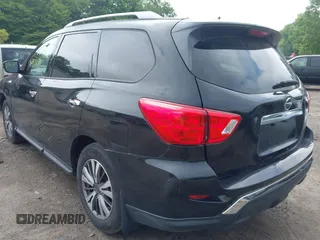 2018 Nissan Pathfinder SL z VIN 5N1DR2MM3JC664868, wystawiony jako IAAI lot #42438076 z przebiegiem 41 833 mil mil oraz . Historia ofert i sprzedaży dostępna na DreamBid. Obrazek 3.