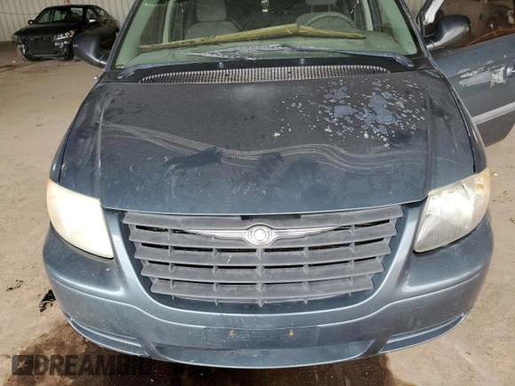 2006 Chrysler Town & Country with VIN 1A4GP45R46B713077, listed as a Copart auction lot 53140055 with 165,433 mi miles and Salvage Title. Bid and sale history available at DreamBid. Image 12.