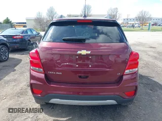 2017 Chevrolet Trax LT z VIN 3GNCJPSB6HL171777, wystawiony jako IAAI lot #41983833 z przebiegiem 88 726 mil mil oraz . Historia ofert i sprzedaży dostępna na DreamBid. Obrazek 16.