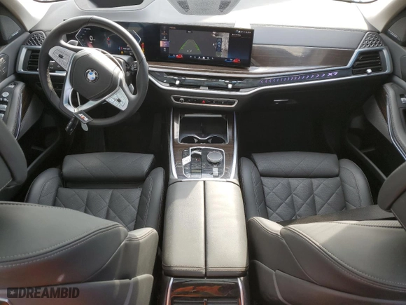 2025 BMW X7 xDrive40i with VIN 5UX23EM05S9X24738, listed as a Copart auction lot 50720785 with 22,413 mi miles and Clean Title. Bid and sale history available at carsss.com. Image 8.
