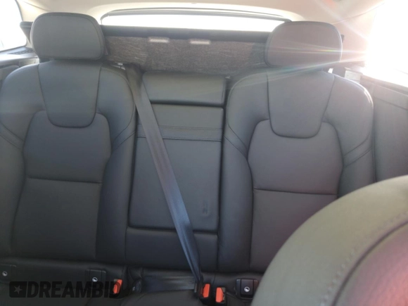 2020 Volvo XC60 Momentum with VIN YV4102DK3L1436039, listed as a Copart auction lot 74074424 with Not provided miles and Non repairable. Bid and sale history available at DreamBid. Image 10.