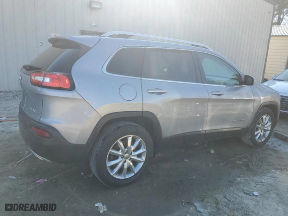 2015 Jeep Cherokee Limited with VIN 1C4PJMDS9FW719624, listed as a Copart auction lot 49385385 with 142,138 mi miles and Salvage Title. Bid and sale history available at carsss.com. Image 3.