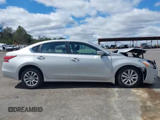 2015 Nissan Altima 2.5 S with VIN 1N4AL3AP8FN867978, listed as a IAAI auction lot 41721023 with 93,144 mi miles. Bid and sale history available at carsss.com. Image 13.