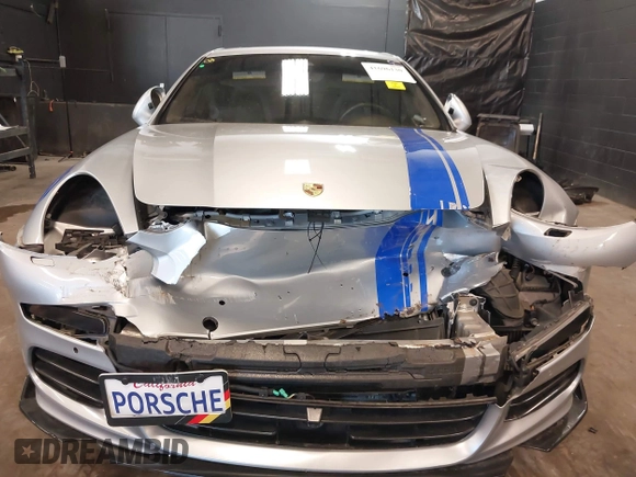 2014 Porsche Panamera 4S Executive with VIN WP0BB2A77EL062088, listed as a IAAI auction lot 41696130 with 105,177 mi miles and . Bid and sale history available at DreamBid. Image 6.