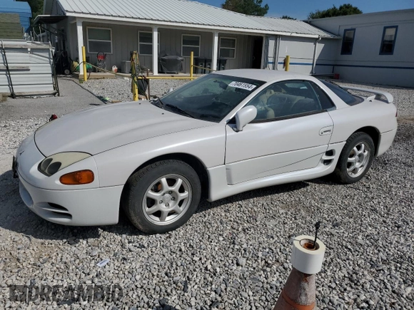 1996 Mitsubishi 3000GT GT z VIN JA3AM84J7TY005775, wystawiony jako Copart lot #70461554 z przebiegiem 102 704 mil mil oraz Tytuł czysty. Historia ofert i sprzedaży dostępna na DreamBid. Obrazek 1.