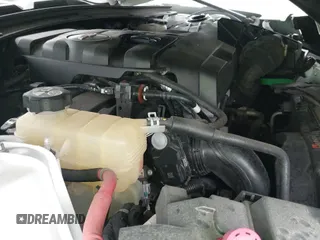 2020 Chevrolet Camaro 1LT с VIN 1G1FB3DX1L0106953, выставлен на аукционе IAAI как лот 43113084 с пробегом 54 909 миль миль и . История ставок и продаж доступна на DreamBid. Изображение 19.