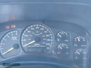 2000 Chevrolet Silverado 1500 LS with VIN 1GCEK19T2YE108024, listed as a IAAI auction lot 41880064 with 299,240 mi miles. Bid and sale history available at carsss.com. Image 7.