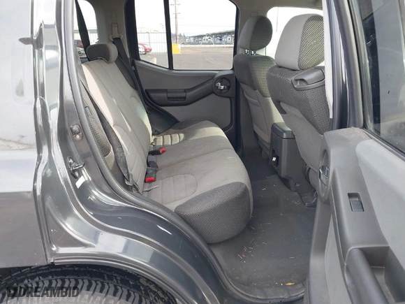 2006 Nissan Xterra SE with VIN 5N1AN08W46C544325, listed as a IAAI auction lot 41413442 with 175,763 mi miles. Bid and sale history available at carsss.com. Image 8.