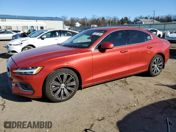 2019 Volvo S60 Inscription with VIN 7JRA22TL9KG012093, listed as a Copart auction lot 43521384 with 18,511 mi miles. Bid and sale history available at carsss.com. Image 1.