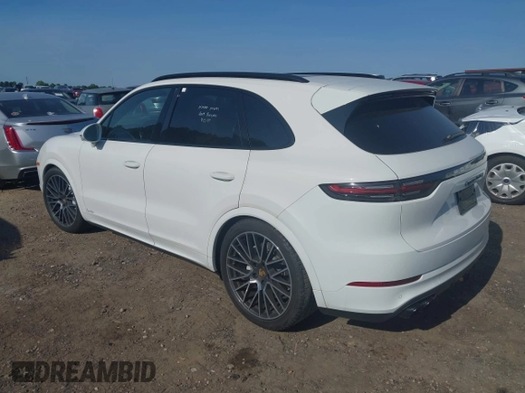 2019 Porsche Cayenne Turbo z VIN WP1AF2AY1KDA80728, wystawiony jako IAAI lot #42262855 z przebiegiem 89 898 mil mil oraz . Historia ofert i sprzedaży dostępna na DreamBid. Obrazek 3.