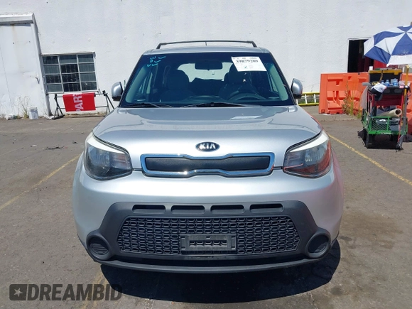 2015 Kia Soul with VIN KNDJN2A20F7795780, listed as a IAAI auction lot 39879289 with 120,531 mi miles. Bid and sale history available at carsss.com. Image 12.